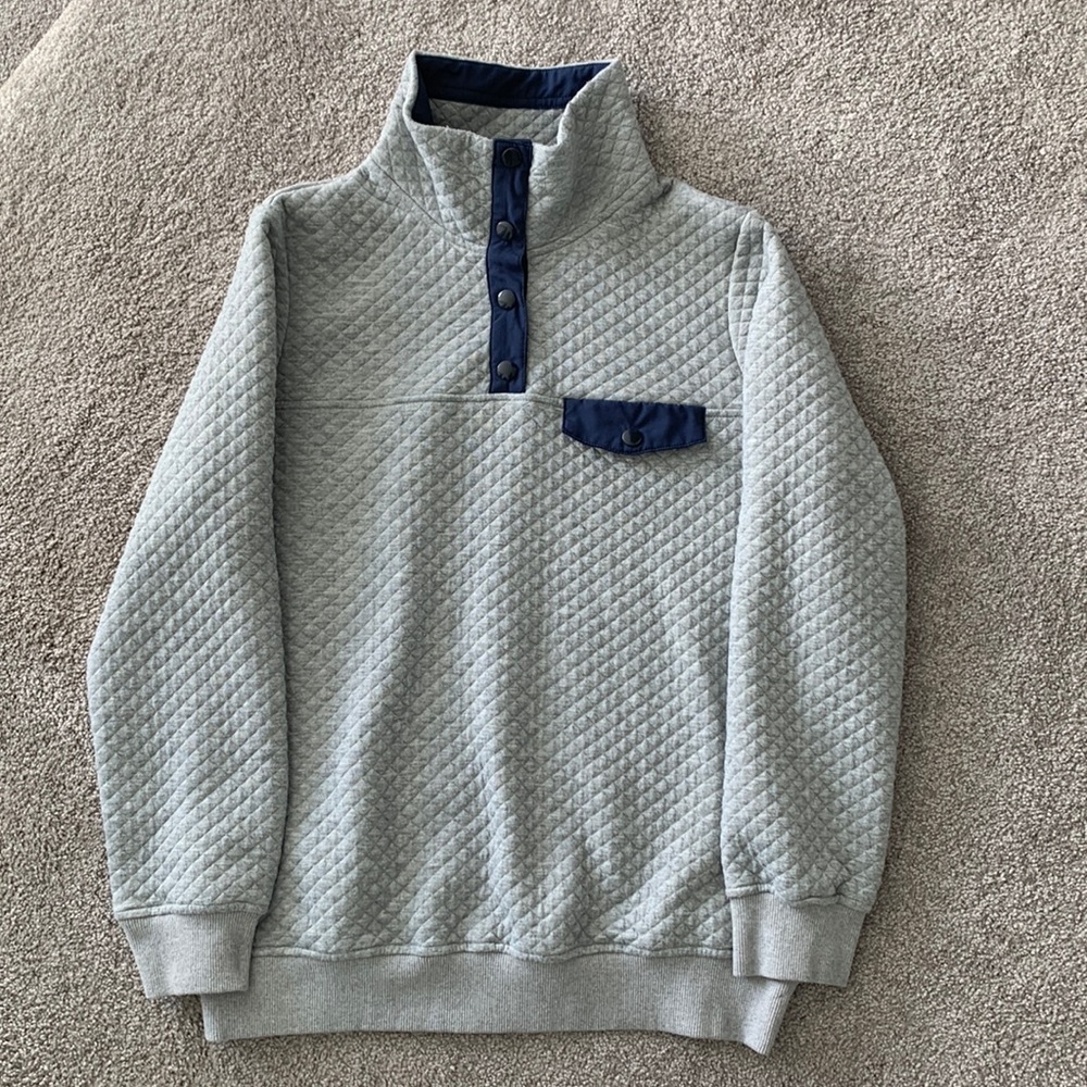 Women’s small pull over